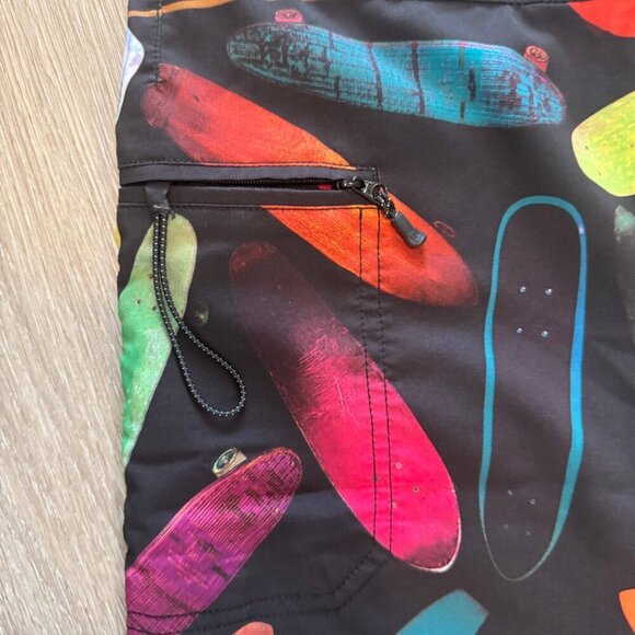 DC Surf Swim Board Trunks Vacation Shorts Mens Size 30 Multicolor Drawstring - Picture 3 of 6